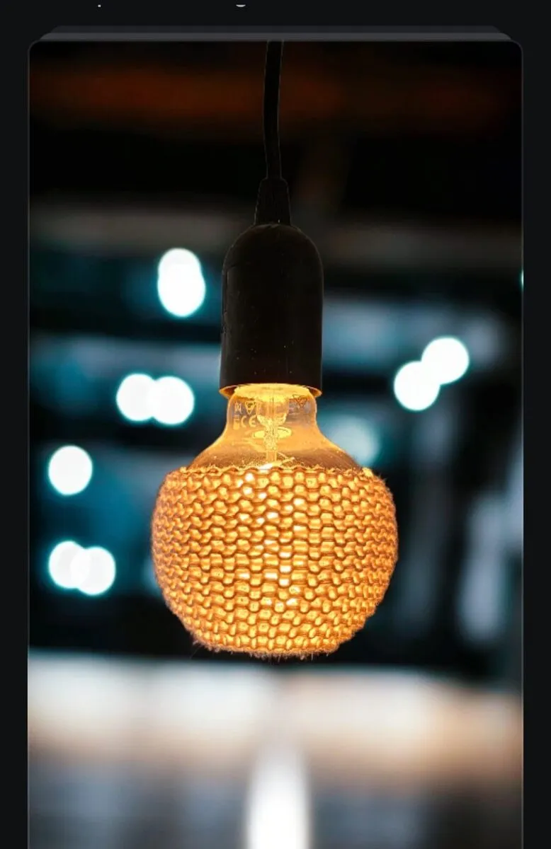 LampSleeve in warm sfeerlicht met bokeh